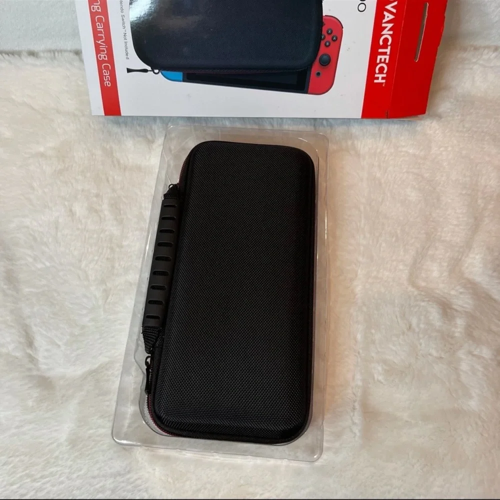 ADVANCTECH NINTENDO SWITCH GAMING CARRYING CASE